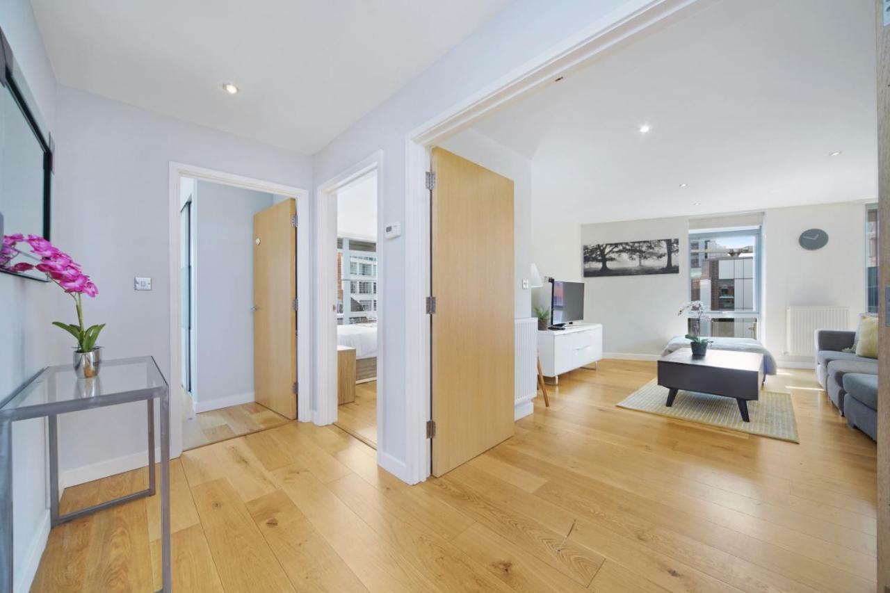 2 Bed Executive Penthouse Near Liverpool Street Free Wifi By City Stay Aparts London Exterior photo